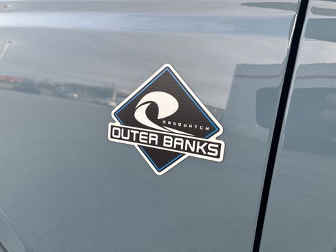 Used 2023 Ford Bronco Outer Banks w/ Sasquatch Package image 17