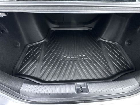 Used 2024 Honda Accord Sport image 32