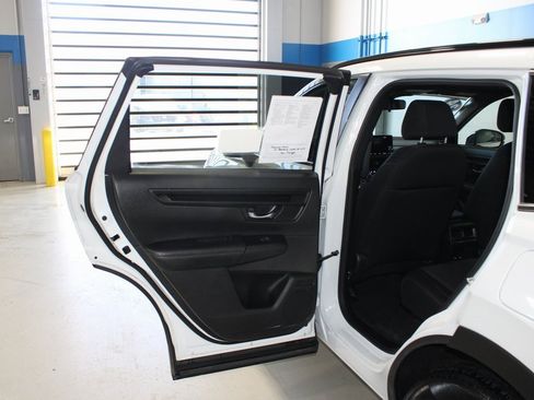 Used 2024 Honda CR-V Sport image 16