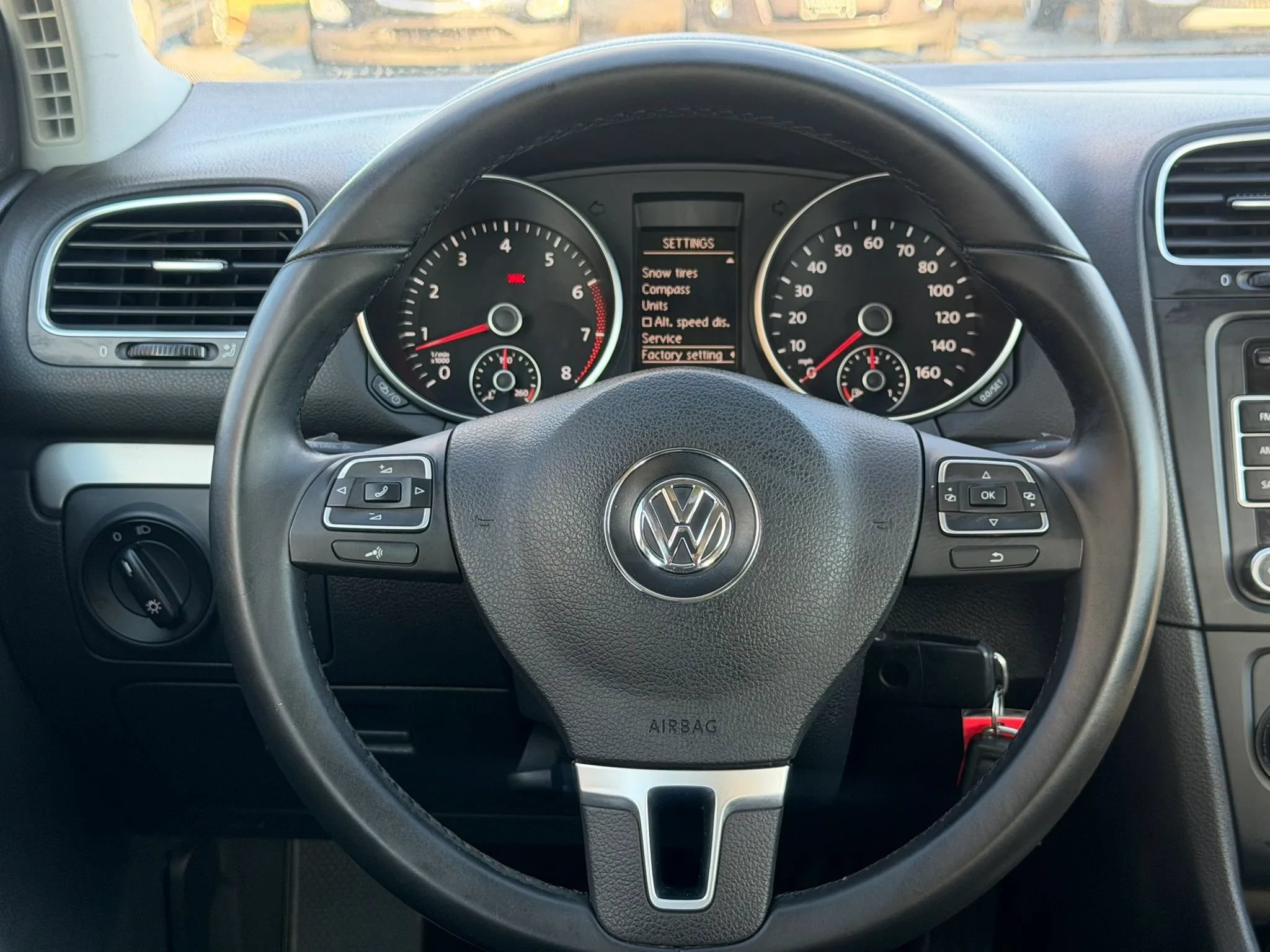 Used 2013 Volkswagen Golf 4-Door FWD image 12