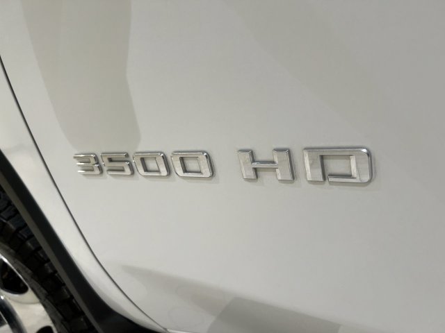 Used 2021 Chevrolet Silverado 3500 High Country w/ Safety Package II AWD/4WD image 30