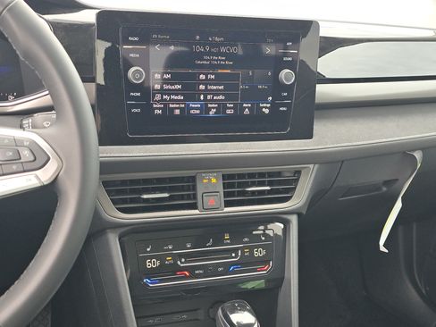 New 2026 Volkswagen Taos SE AWD/4WD image 23