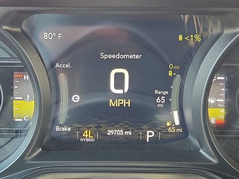 Used 2024 Jeep Wrangler Unlimited Sahara AWD/4WD image 25