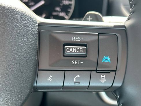 Used 2026 Nissan Rogue SV FWD image 27