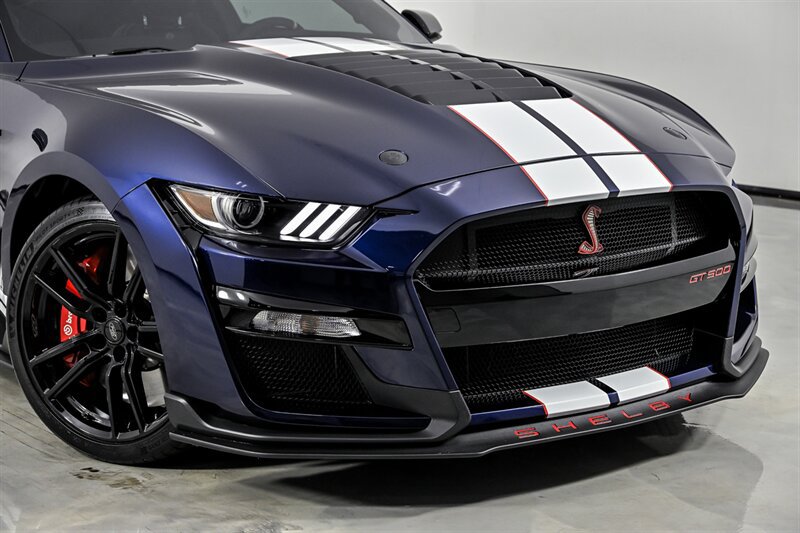 Used 2020 Ford Mustang Shelby GT500 w/ Technology Package RWD image 2