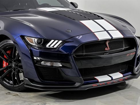 Used 2020 Ford Mustang Shelby GT500 w/ Technology Package RWD image 2