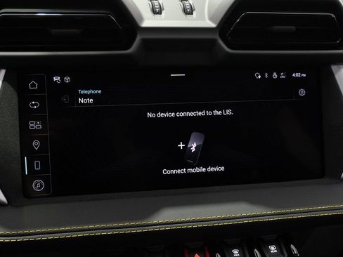 Used 2025 Lamborghini Urus SE image 30