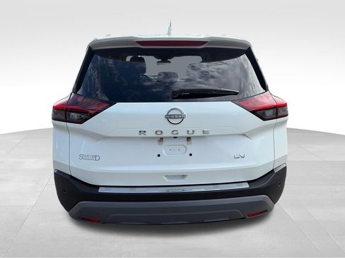 Used 2022 Nissan Rogue SV w/ SV Premium Package FWD image 4