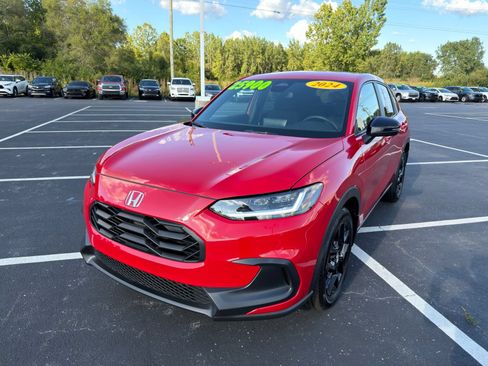 Used 2024 Honda HR-V Sport image 2