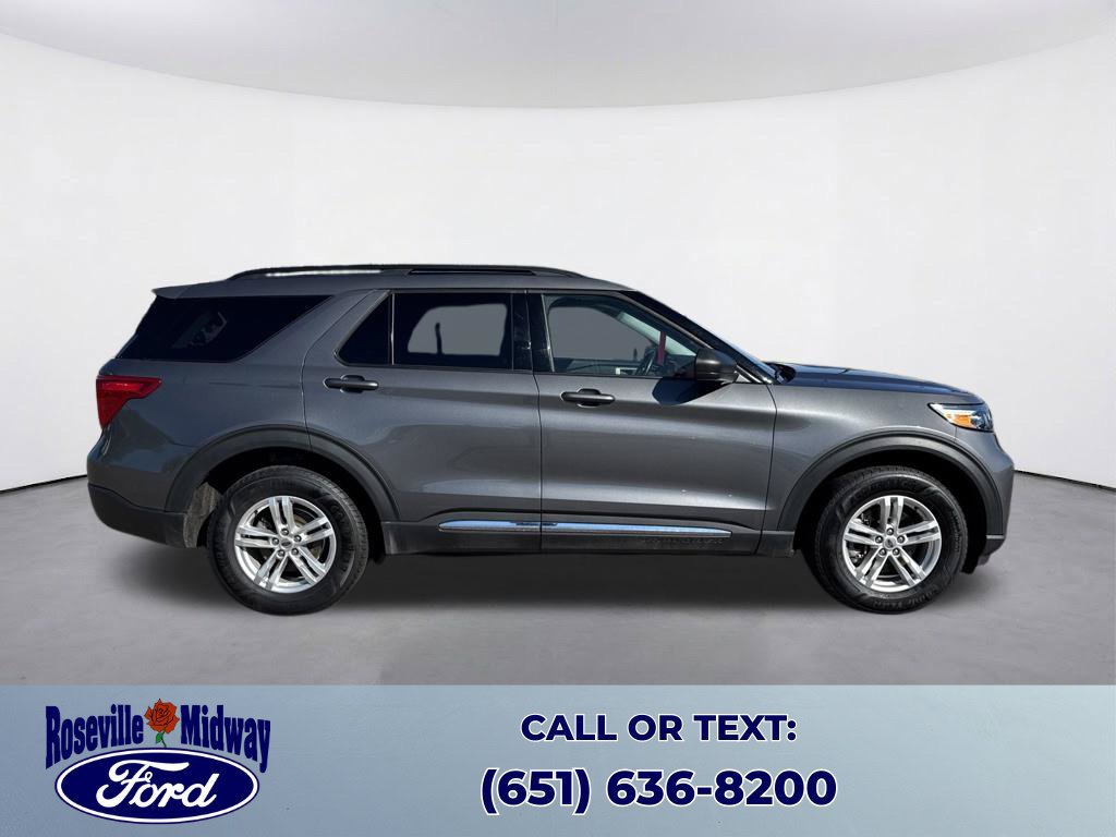 Used 2022 Ford Explorer XLT w/ Equipment Group 202A AWD/4WD image 8
