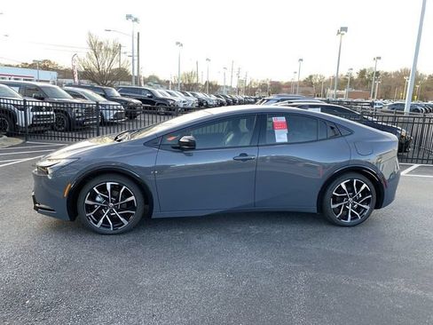 New 2026 Toyota Prius Plug-In Hybrid FWD image 5