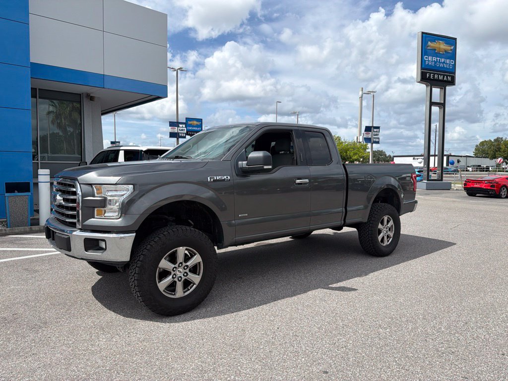 Used 2017 Ford F150 XLT w/ Equipment Group 302A Luxury RWD image 2