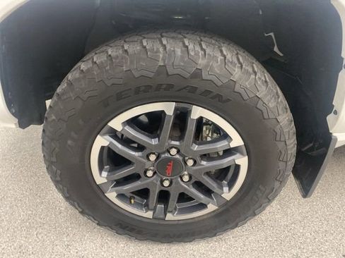 Used 2024 Toyota Tacoma TRD Sport image 13