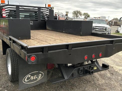 Used 2011 Ford F450 XL w/ PWR Equipment Group image 3