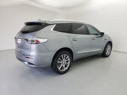 Used 2023 Buick Enclave Avenir w/ Avenir Technology Package image 5