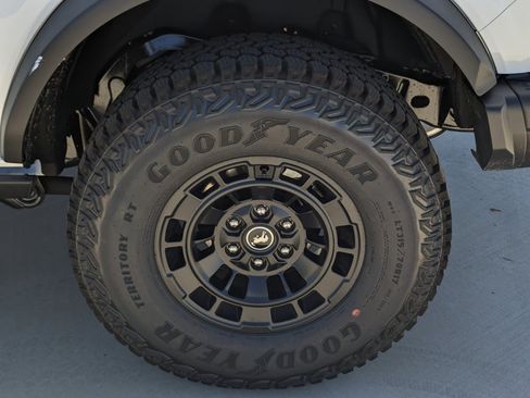 New 2026 Ford Bronco Badlands AWD/4WD image 7