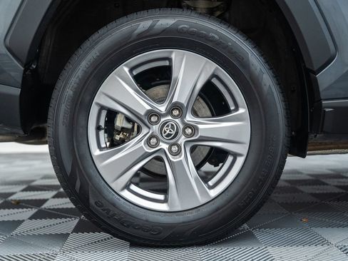 Certified 2025 Toyota RAV4 LE AWD/4WD image 19