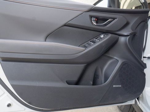 Certified 2025 Subaru Crosstrek 2.5i Limited w/ Popular Package #3A image 7