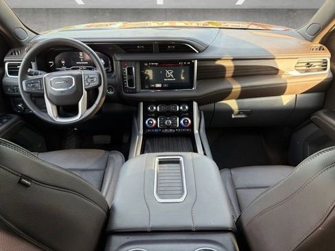Certified 2023 GMC Yukon XL Denali image 3