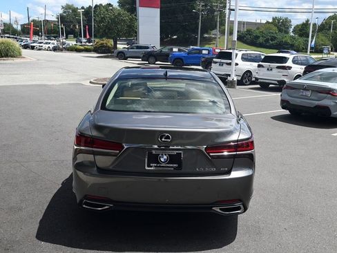 Used 2018 Lexus LS 500 AWD w/ Luxury Package image 11