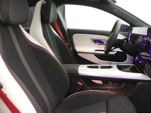 New 2026 Mercedes-Benz CLA 250+ image 9