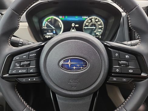 Used 2025 Subaru Forester Premium AWD/4WD image 24