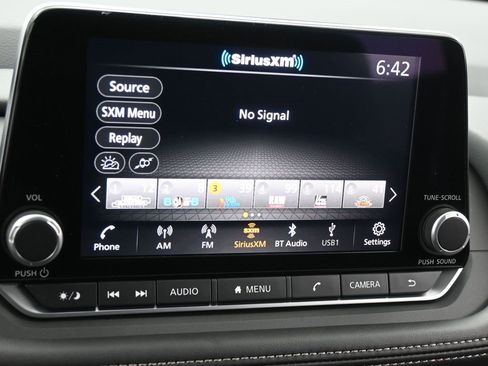 Certified 2025 Nissan Rogue S image 9