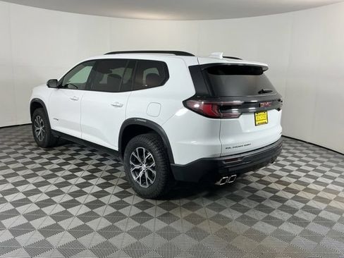 Used 2025 GMC Acadia AT4 w/ Luxury Package AWD/4WD image 7