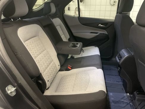 Used 2022 Chevrolet Equinox LT FWD image 19