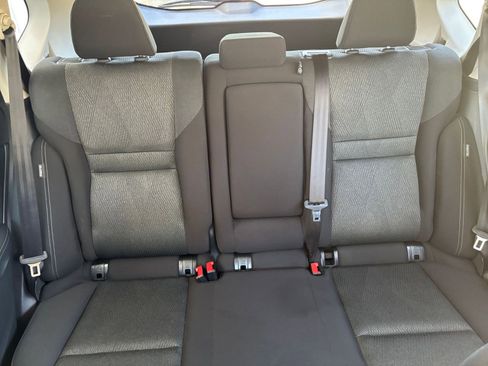 Used 2025 Nissan Rogue SV FWD image 40