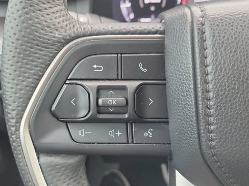 Certified 2025 Toyota Tacoma TRD Sport RWD image 19