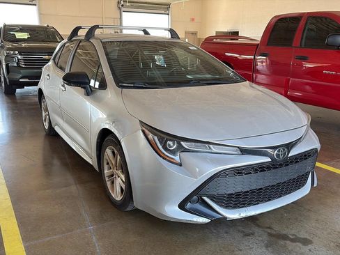 Used 2021 Toyota Corolla SE w/ Carpet Mat Package (TMS) FWD image 2