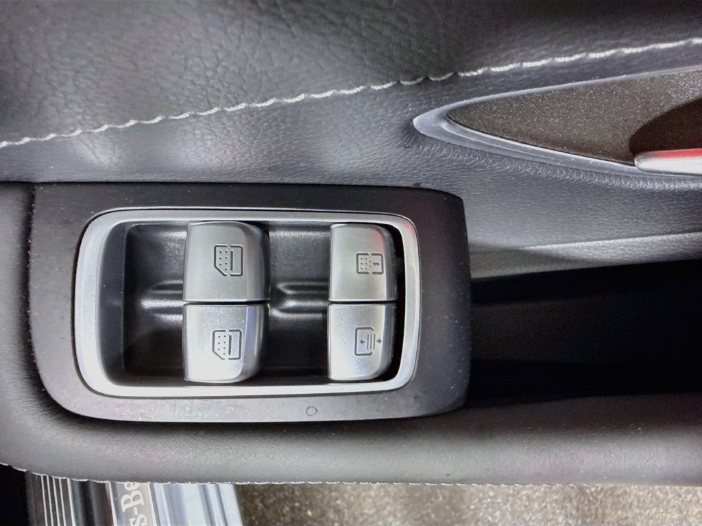 Used 2016 Mercedes-Benz S 550 4MATIC Sedan image 30