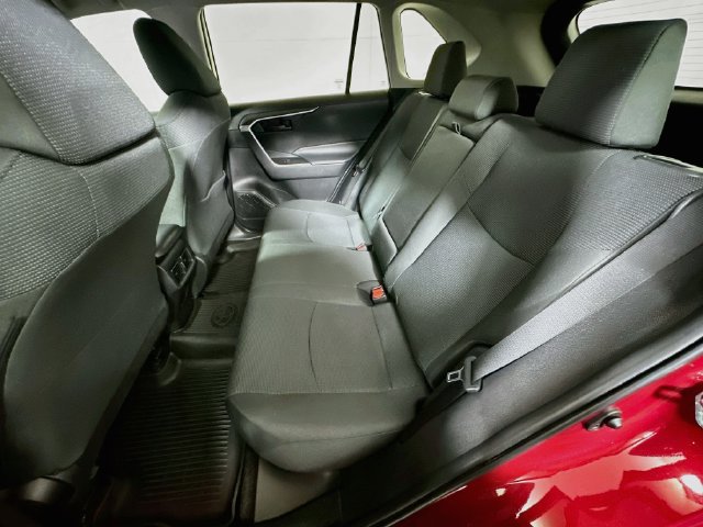 Certified 2024 Toyota RAV4 LE FWD image 23