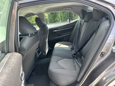 Certified 2022 Toyota Camry LE AWD/4WD image 31