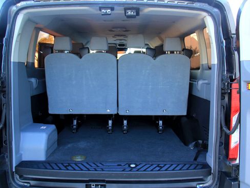 Used 2018 Ford Transit 350 XLT image 22