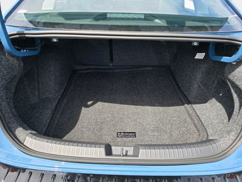 New 2026 Volkswagen Jetta SE FWD image 16