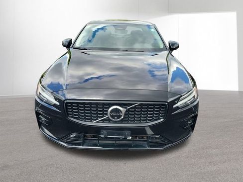 Used 2024 Volvo S60 B5 Plus AWD/4WD image 16