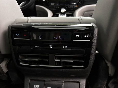 Used 2023 Acura MDX SH-AWD w/ Technology Package image 33