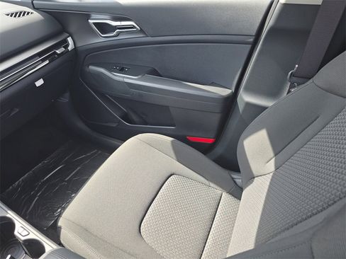 New 2026 Kia Sportage S image 15