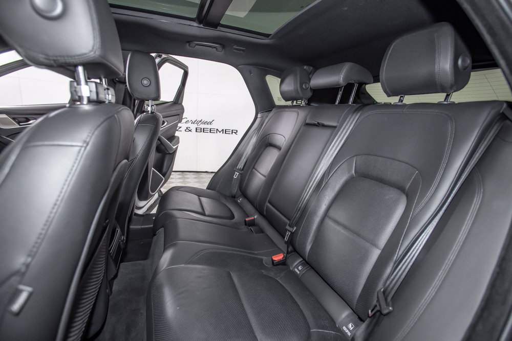 Used 2023 Jaguar F-PACE S AWD/4WD image 14