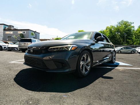 Used 2022 Honda Civic Sport image 7