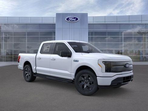 New 2025 Ford F150 Lightning Flash image 19