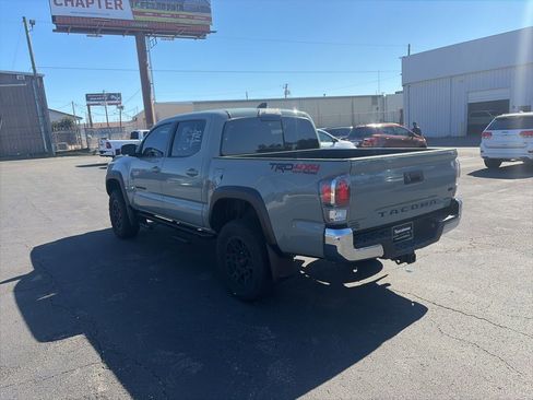 Used 2022 Toyota Tacoma TRD Off-Road image 5