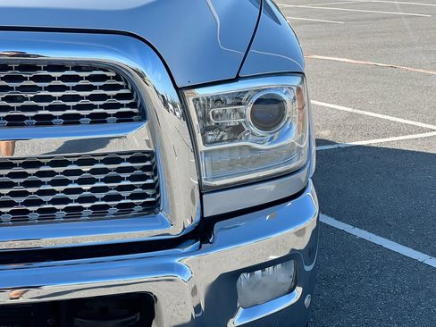 Used 2017 RAM 2500 Laramie image 11