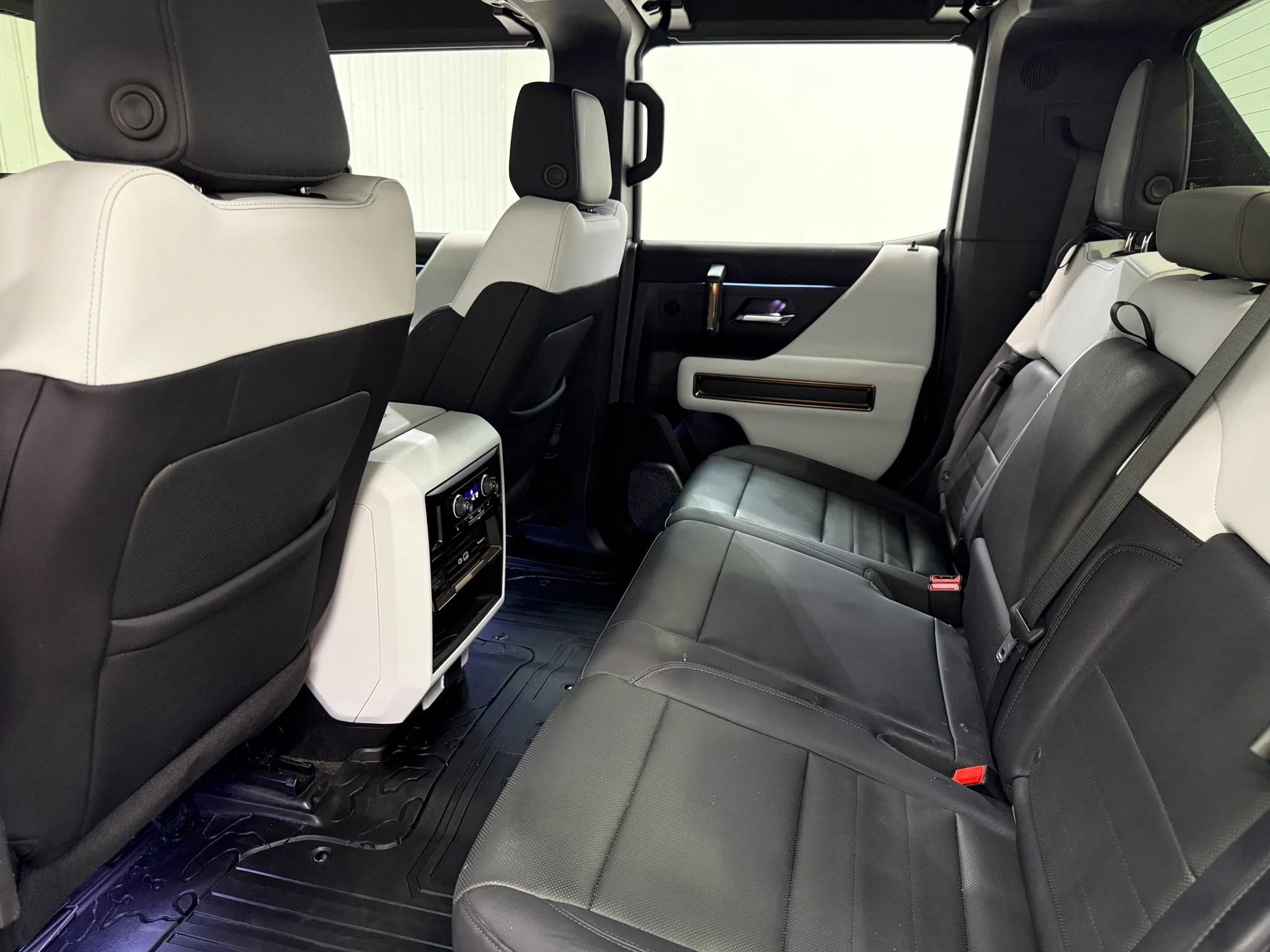 Used 2025 GMC Hummer EV 3X AWD/4WD image 16