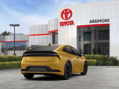 New 2026 Toyota Prius Plug-In Hybrid image 27