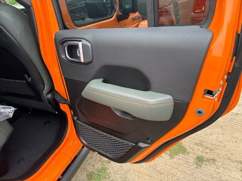 New 2026 Jeep Gladiator Mojave AWD/4WD image 24