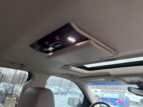 Used 2018 Chevrolet Tahoe Premier image 16