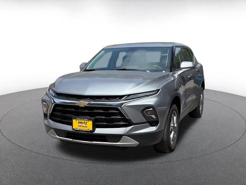 Used 2026 Chevrolet Blazer LT FWD image 4